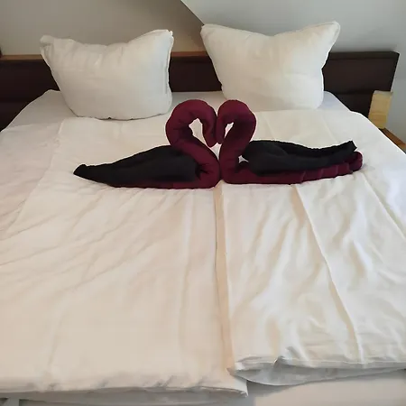 Am Nationalpark 8a *